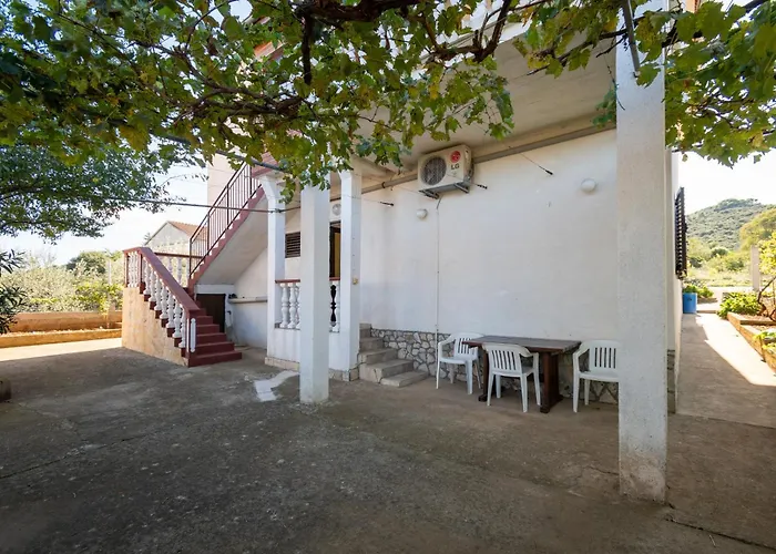 Appartamento With Parking Space Sali, Dugi Otok - 910 Sali
